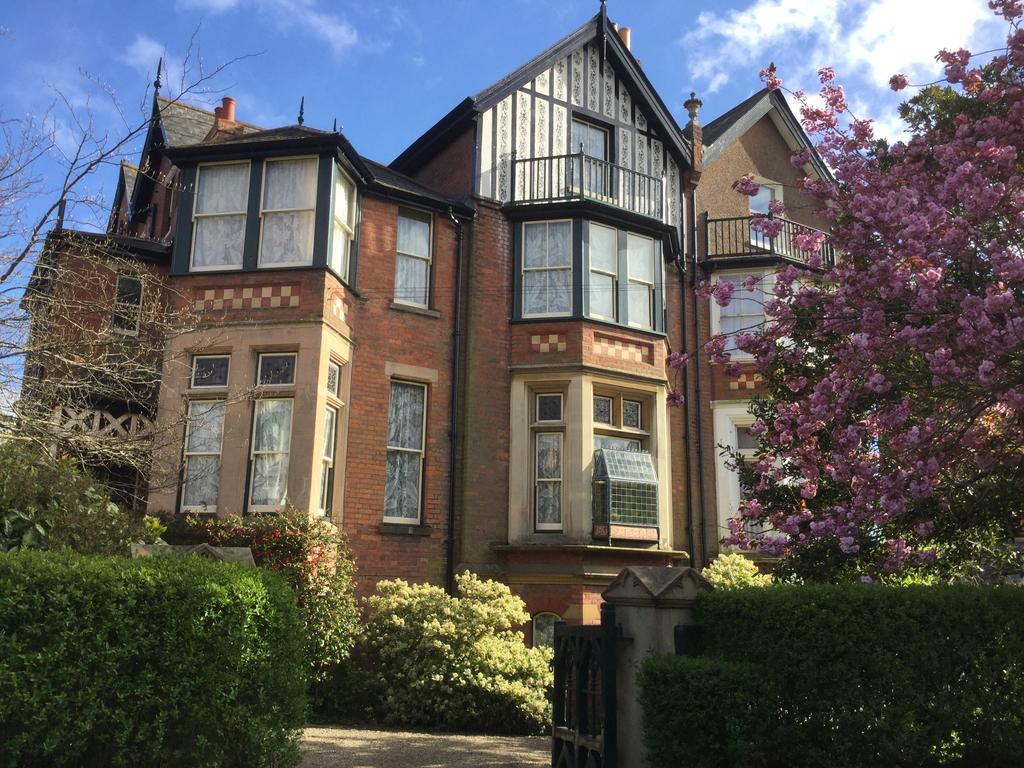 St Benedict - Victorian Bed and breakfast